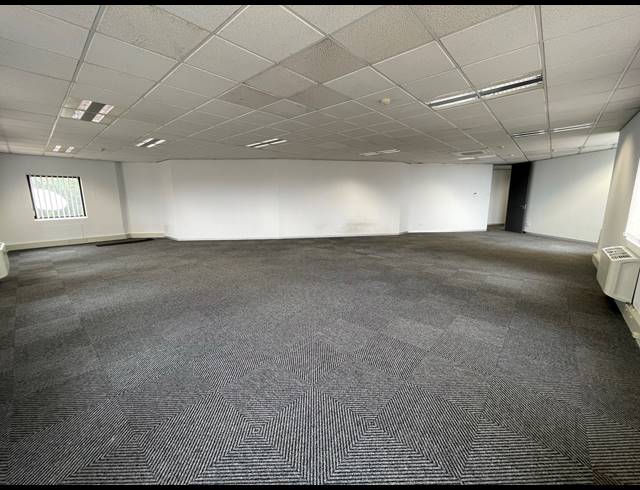 326M² OFFICE TO LET IN PARKTOWN